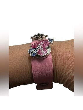Pink Leather Snap Jewelry Bracelet w/ Flower    Snap & Two Pink Valentine Hearts
